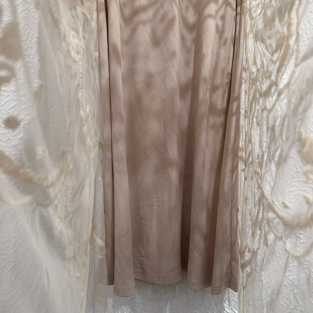 Nude Sequined Illusion Tiered High Neck Long Sleeve Midi Dress Size 6 - Picture 8 of 15